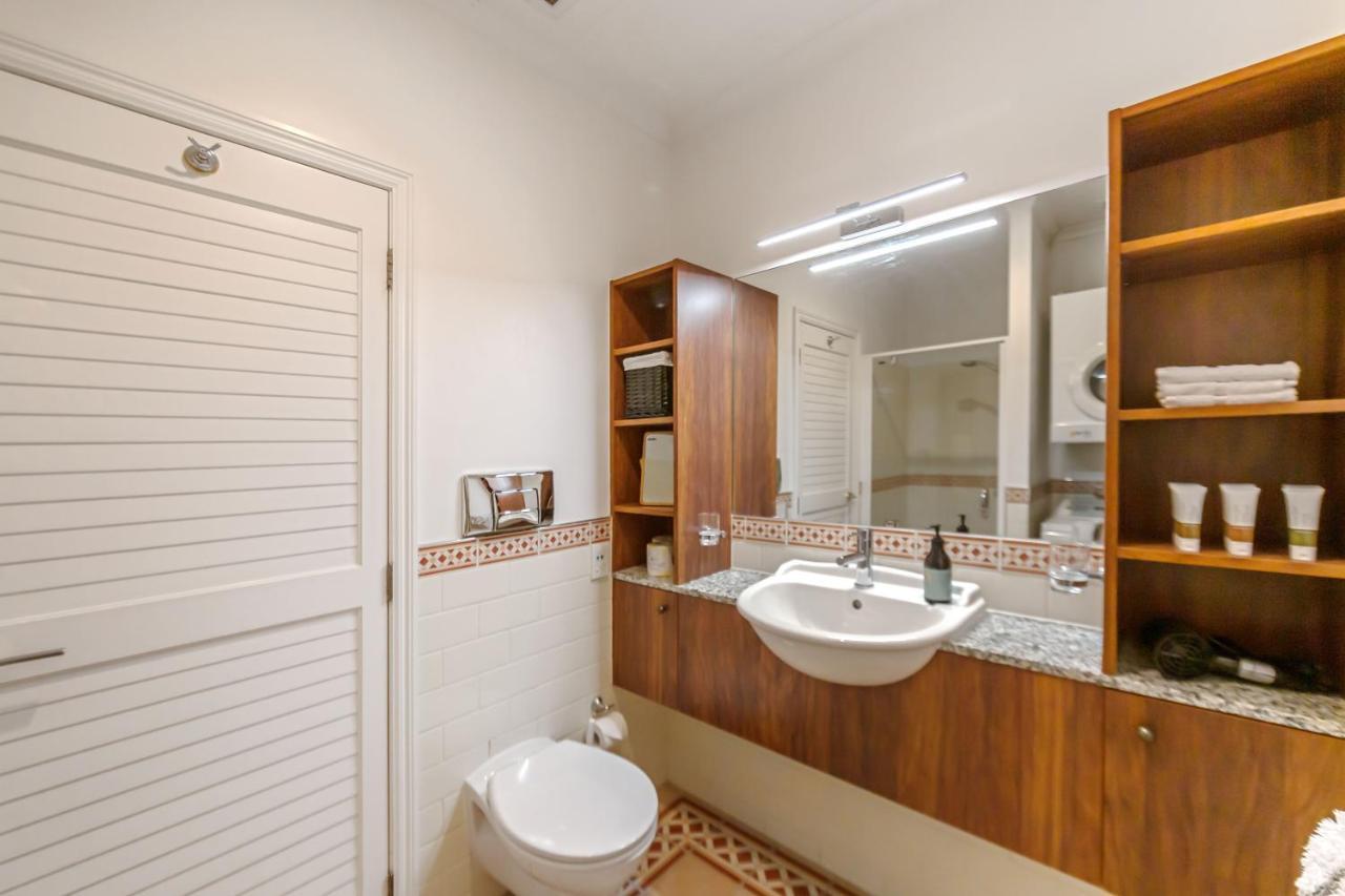 Waterfront Two Bedroom Apartment; Great Location! Окленд Экстерьер фото