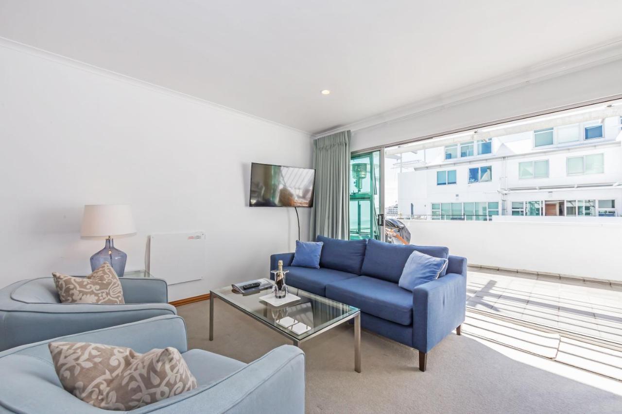 Waterfront Two Bedroom Apartment; Great Location! Окленд Экстерьер фото